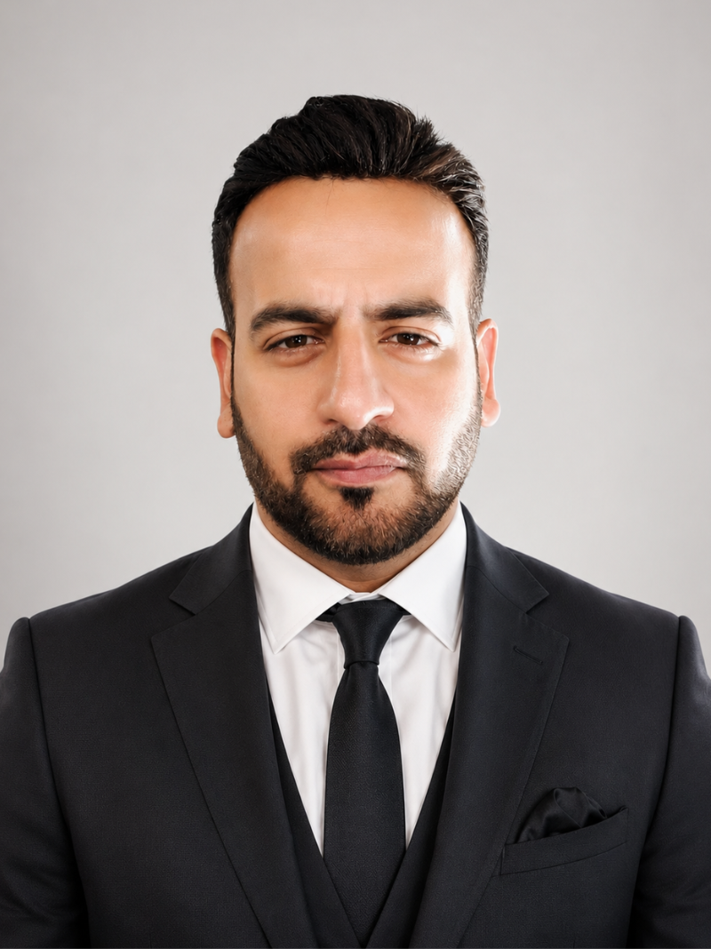 Aakash N Ahuja - Founder of Sunstone Realtors